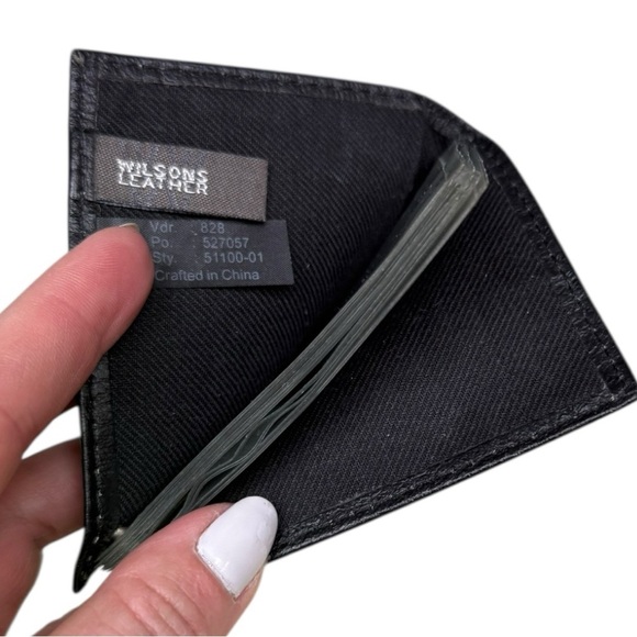 Wilsons Leather Black Bifold Credit Card Holder | 10 Card Slots - Picture 7 of 7